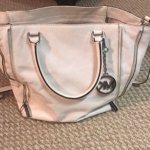 Michael Kors handbag PRICE DROP 💋💋